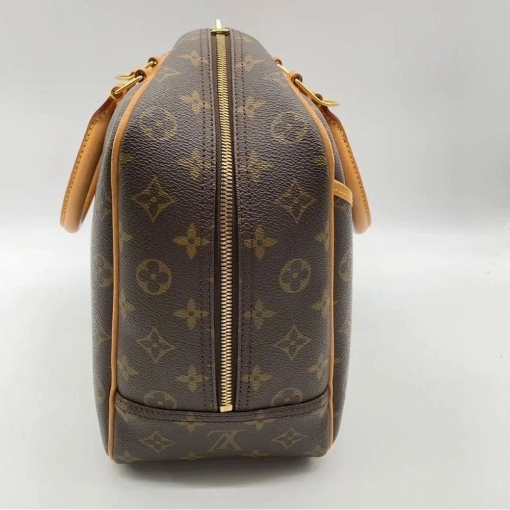 Auth Louis Vuitton Monogram Deauville Handbag W/DBag